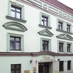 Eden Hotel